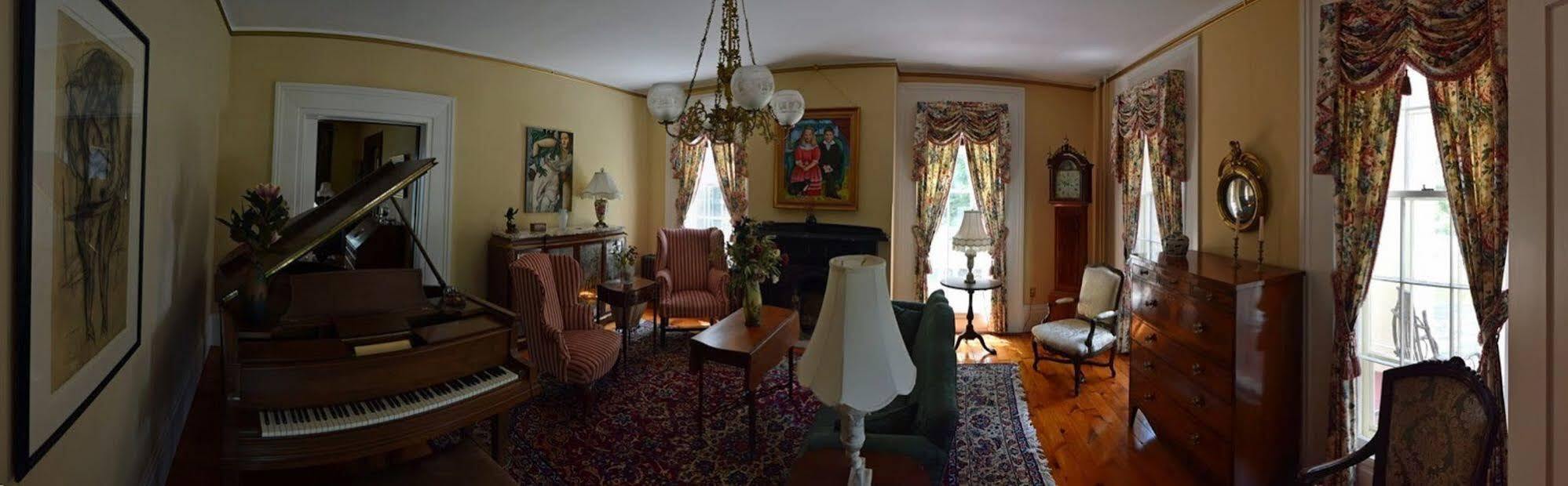 Oakcliff Bed And Breakfast Halfmoon Eksteriør billede